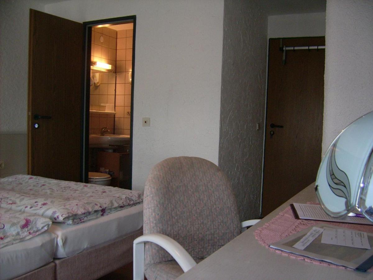 Gaestehaus Hochrhoenblick 쇼나우엔더브렌드 객실 사진